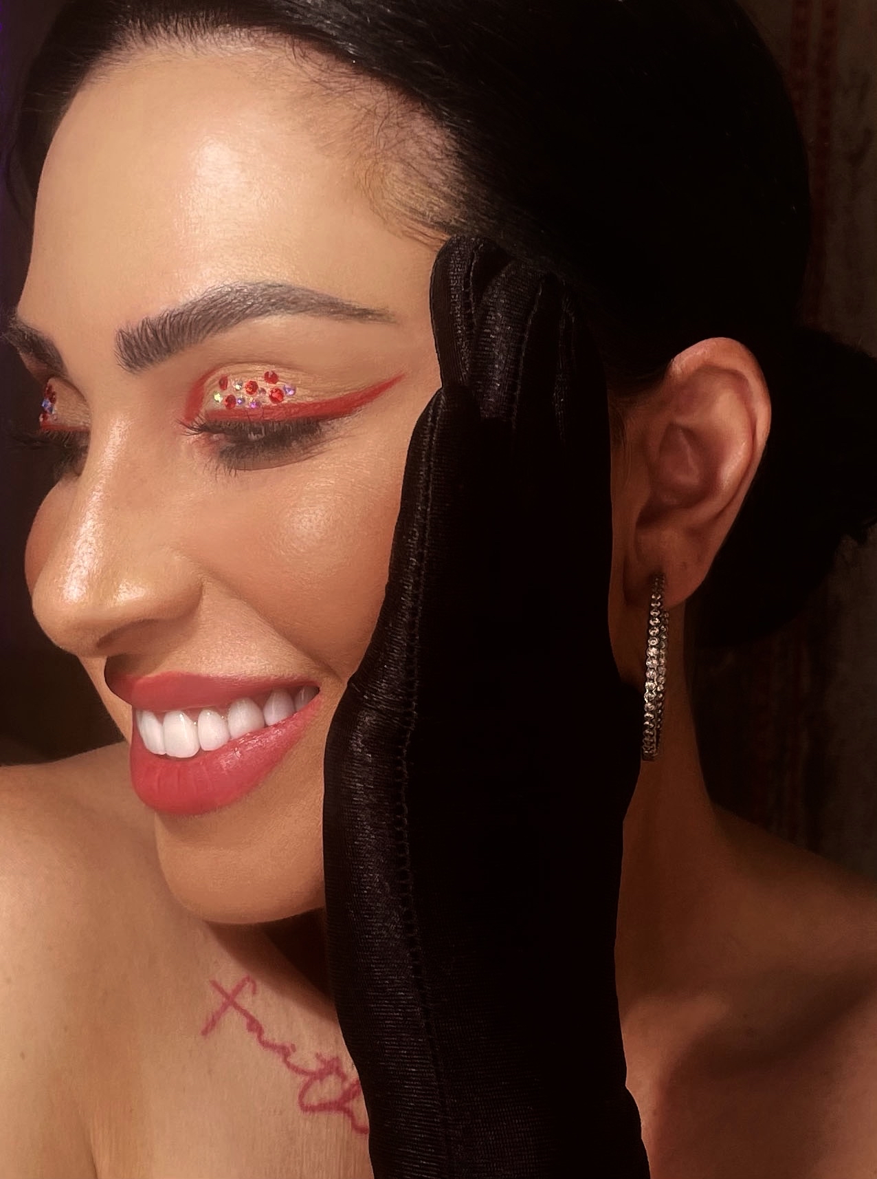 VALENTINE’S MAKEUP LOOK