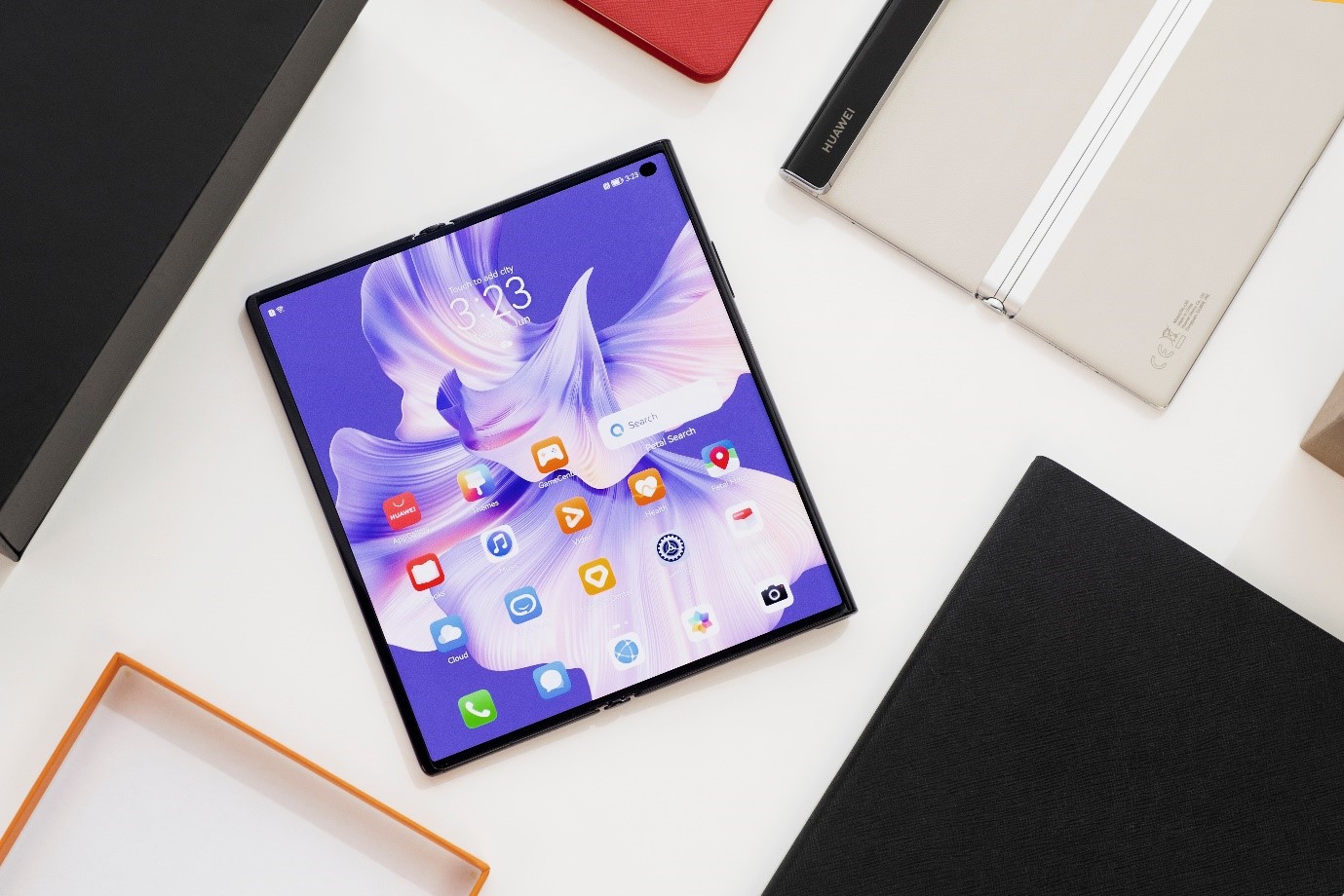 Editors Choice: HUAWEI Mate Xs 2 is The Ideal Fordable Phone: it’s Ultra Light, Ultra Flat and Super Durable