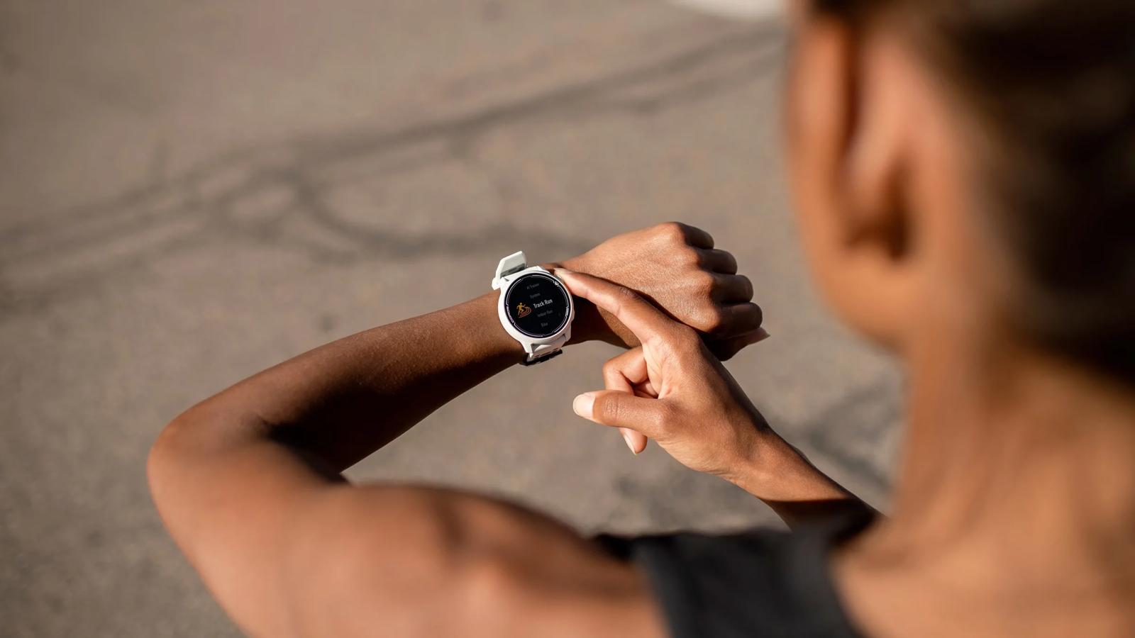 DO FITNESS TRACKERS IMPROVE YOUR HEALTH?