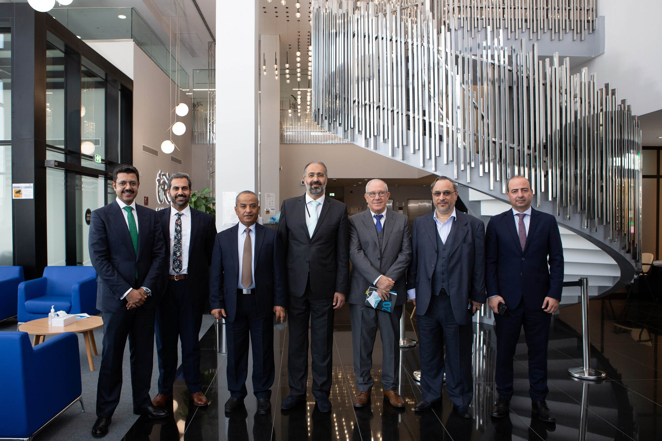 مستشفى باراكير الإمارات للعيون يستقبل وفداً من وزارة الصحة الكويتية لبحث آفاق التعاون في مجال طب العيون